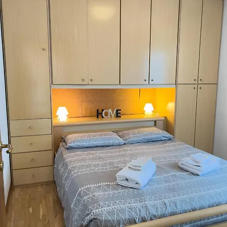 10 Minuti A Piedi Dal Centro - Zona Tranquilla E Silenziosa *