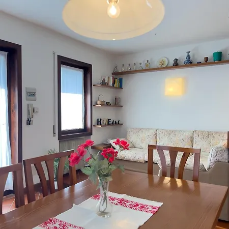 10 Minuti A Piedi Dal Centro - Zona Tranquilla E Silenziosa Apartment *